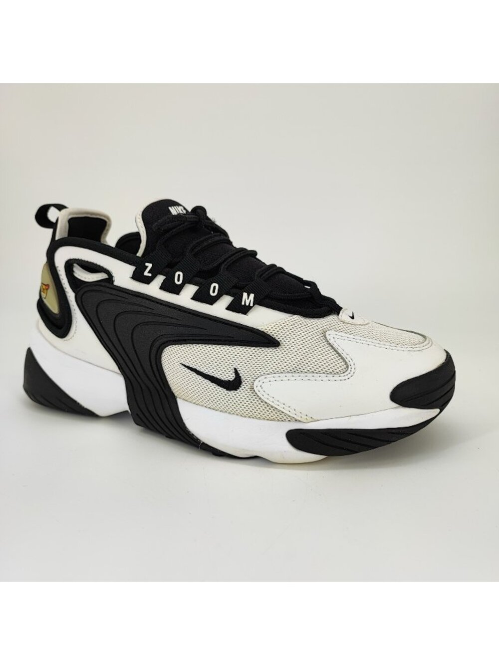 Nike Zoom 2K Women's Size 8.5 Sneakers Mesh White Black Zoom Air Shoes AO0354